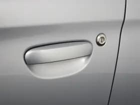 Mitsubishi Space Star thumbnail 12
