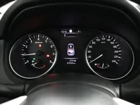 Nissan Qashqai thumbnail 5