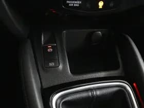Nissan Qashqai thumbnail 41