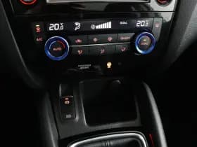 Nissan Qashqai thumbnail 6