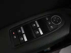 Renault Captur thumbnail 22