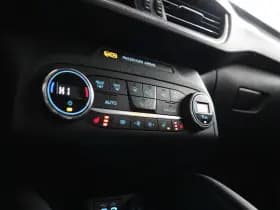 Ford Kuga thumbnail 7