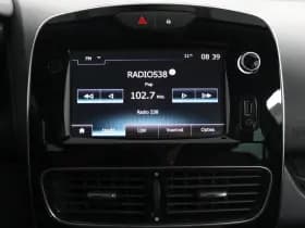 Renault Clio thumbnail 33
