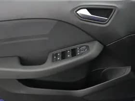 Renault Clio thumbnail 27