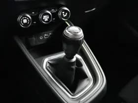 Renault Clio thumbnail 31