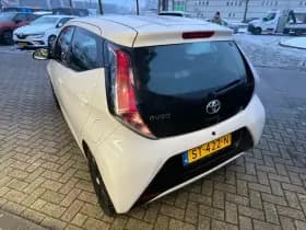 Toyota Aygo thumbnail 4