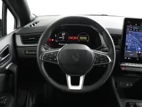 Renault Captur thumbnail 25