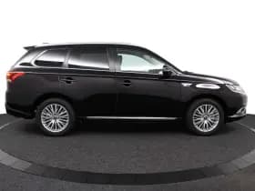 Mitsubishi Outlander thumbnail 12
