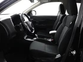 Mitsubishi Outlander thumbnail 16