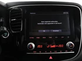 Mitsubishi Outlander thumbnail 50
