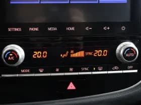 Mitsubishi Outlander thumbnail 6