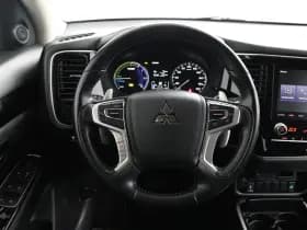 Mitsubishi Outlander thumbnail 62
