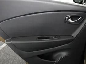 Renault Captur thumbnail 64
