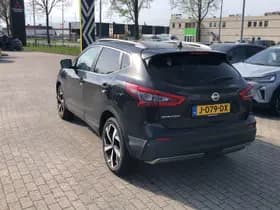 Nissan Qashqai thumbnail 3