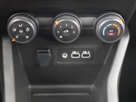 Mitsubishi Colt thumbnail 20
