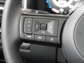 Nissan Qashqai thumbnail 16