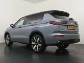 Mitsubishi Outlander thumbnail 9
