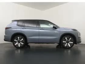 Mitsubishi Outlander thumbnail 10