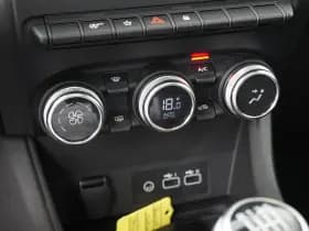 Renault Captur thumbnail 18