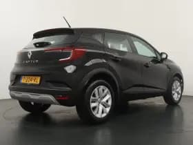 Renault Captur thumbnail 2