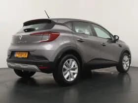 Renault Captur thumbnail 2