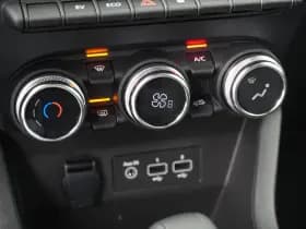 Renault Clio thumbnail 18