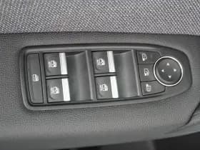 Renault Captur thumbnail 7