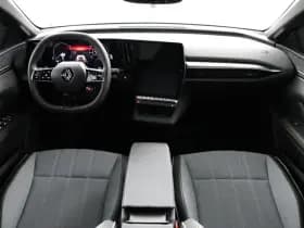 Renault Mégane E-Tech thumbnail 4
