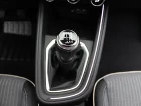 Renault Clio thumbnail 12