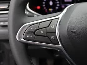 Renault Clio thumbnail 18