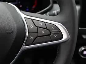 Renault Clio thumbnail 19