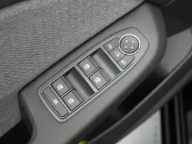 Renault Clio thumbnail 26