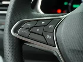 Renault Clio thumbnail 8