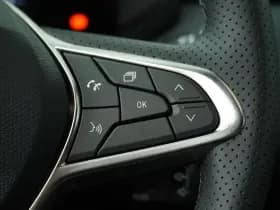 Renault Clio thumbnail 14