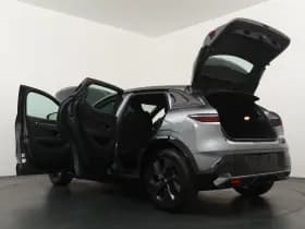Renault Mégane E-Tech thumbnail 21