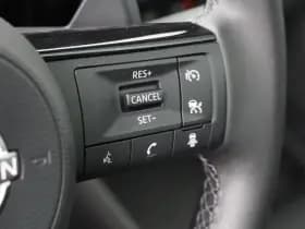 Nissan Qashqai thumbnail 25