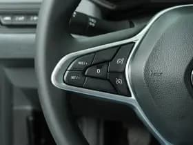 Renault Clio thumbnail 13
