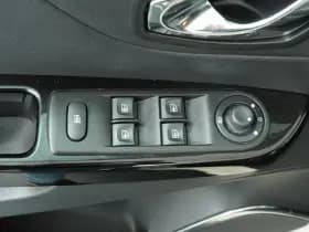 Renault Captur thumbnail 7