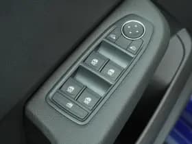 Renault Clio thumbnail 12