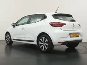Renault Clio thumbnail 3