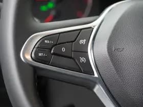 Renault Clio thumbnail 23
