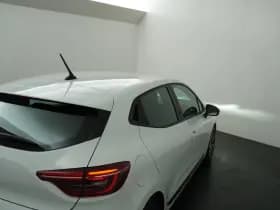 Renault Clio thumbnail 38