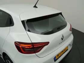 Renault Clio thumbnail 35