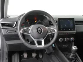 Renault Clio thumbnail 9