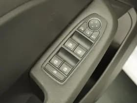 Renault Clio thumbnail 26