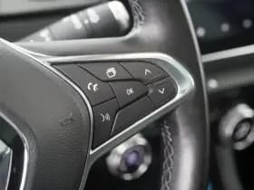 Renault Captur thumbnail 25