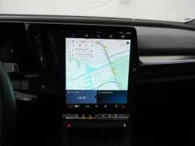 Renault Mégane E-Tech thumbnail 11