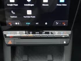Renault Mégane E-Tech thumbnail 18