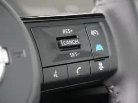 Nissan Qashqai thumbnail 25