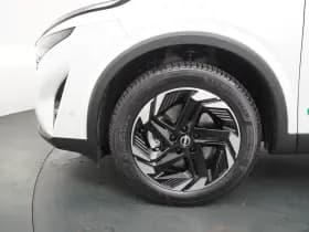 Nissan Qashqai thumbnail 16